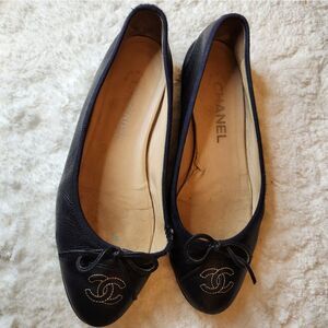 💙Navy blue Chanel ballerina flats classic style size 38(8)